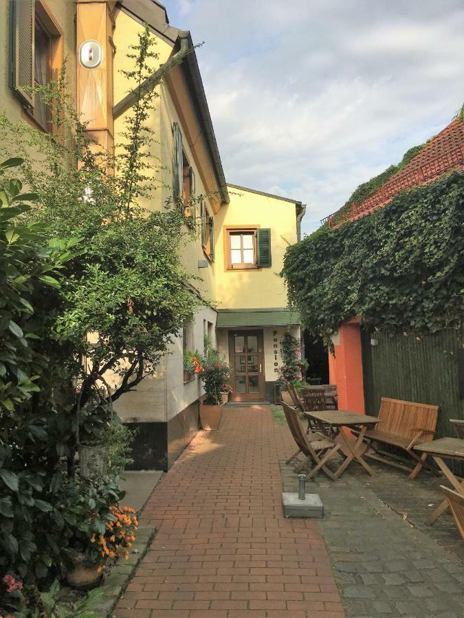 Eberl Hotel Pension Muenchen Feldmoching Exterior photo